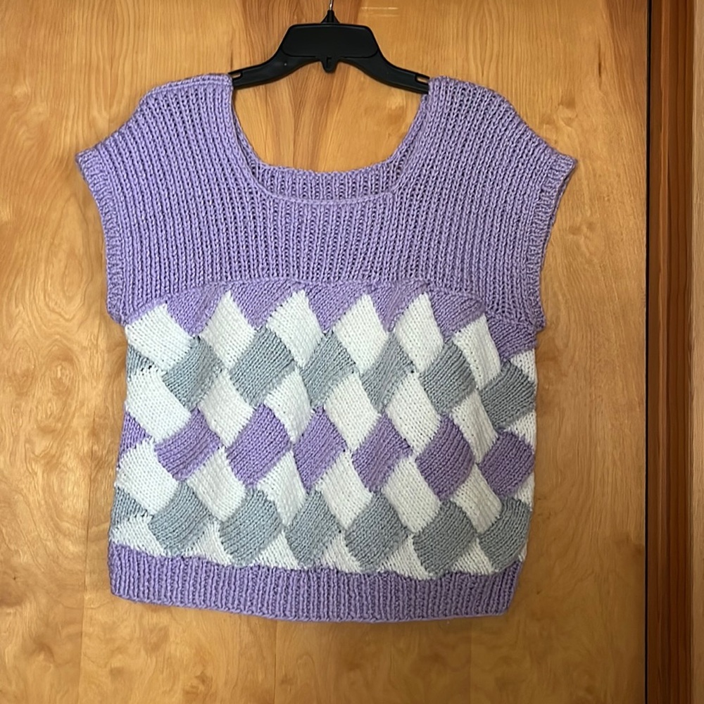 Sweater vest